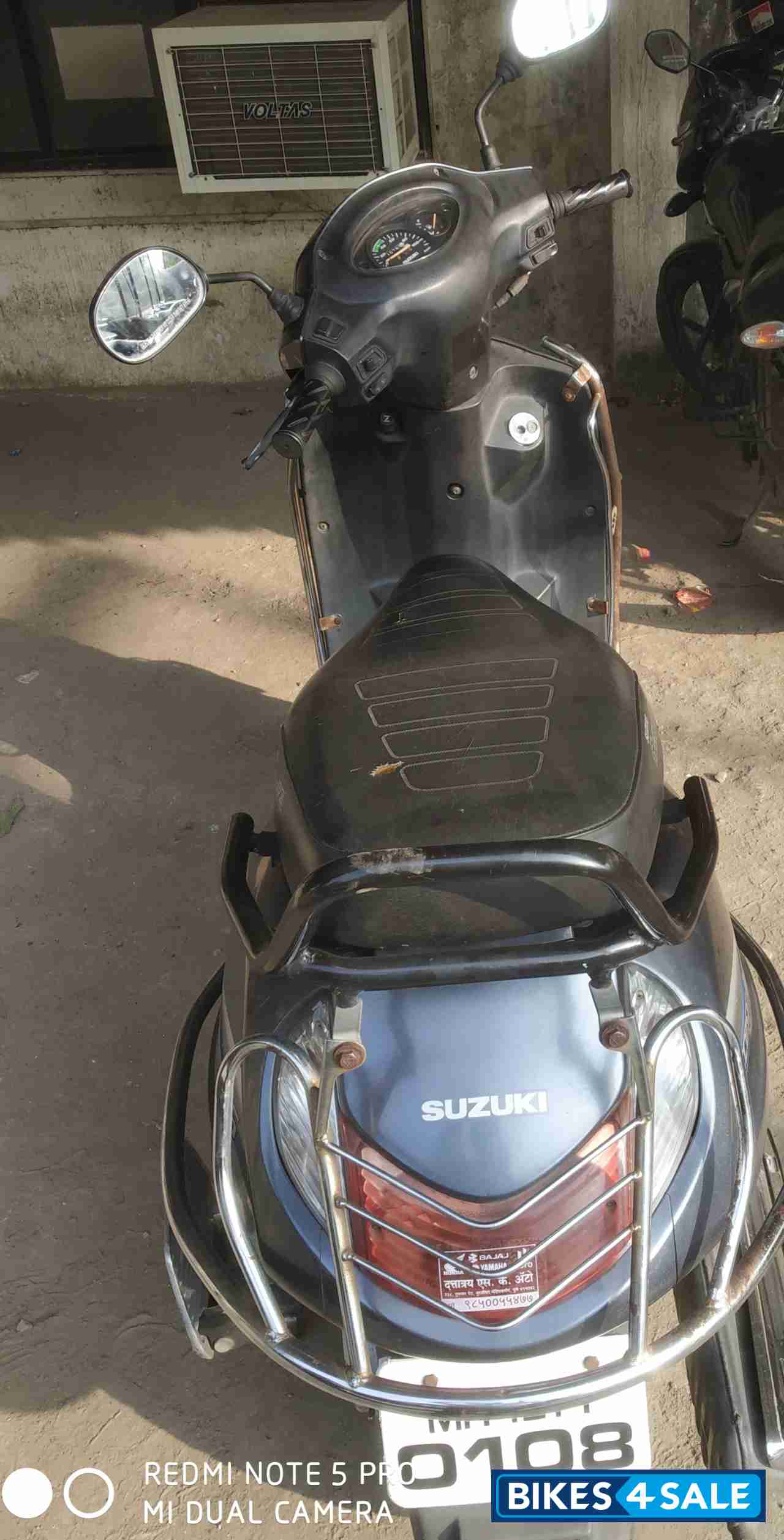 Gray Suzuki Access 125