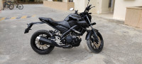 Black Yamaha MT-15