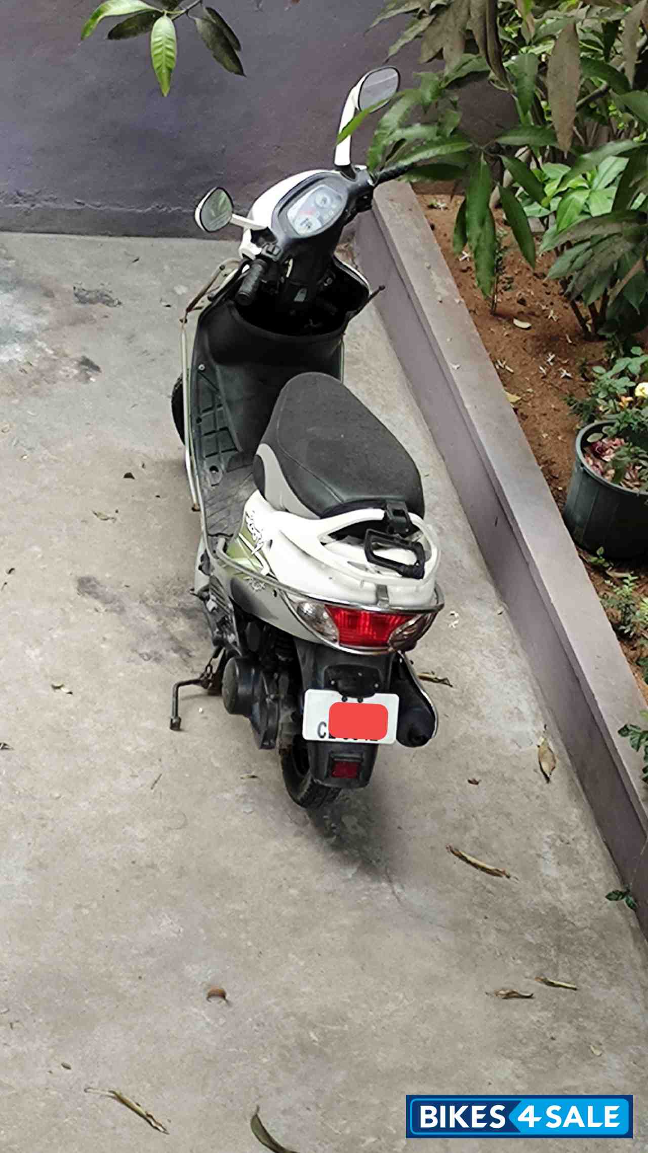 White - Green TVS Scooty Pep Plus