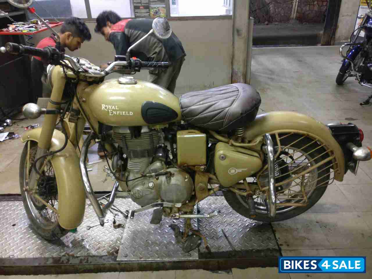Royal Enfield Classic Desert Storm