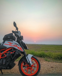 White KTM Duke 390