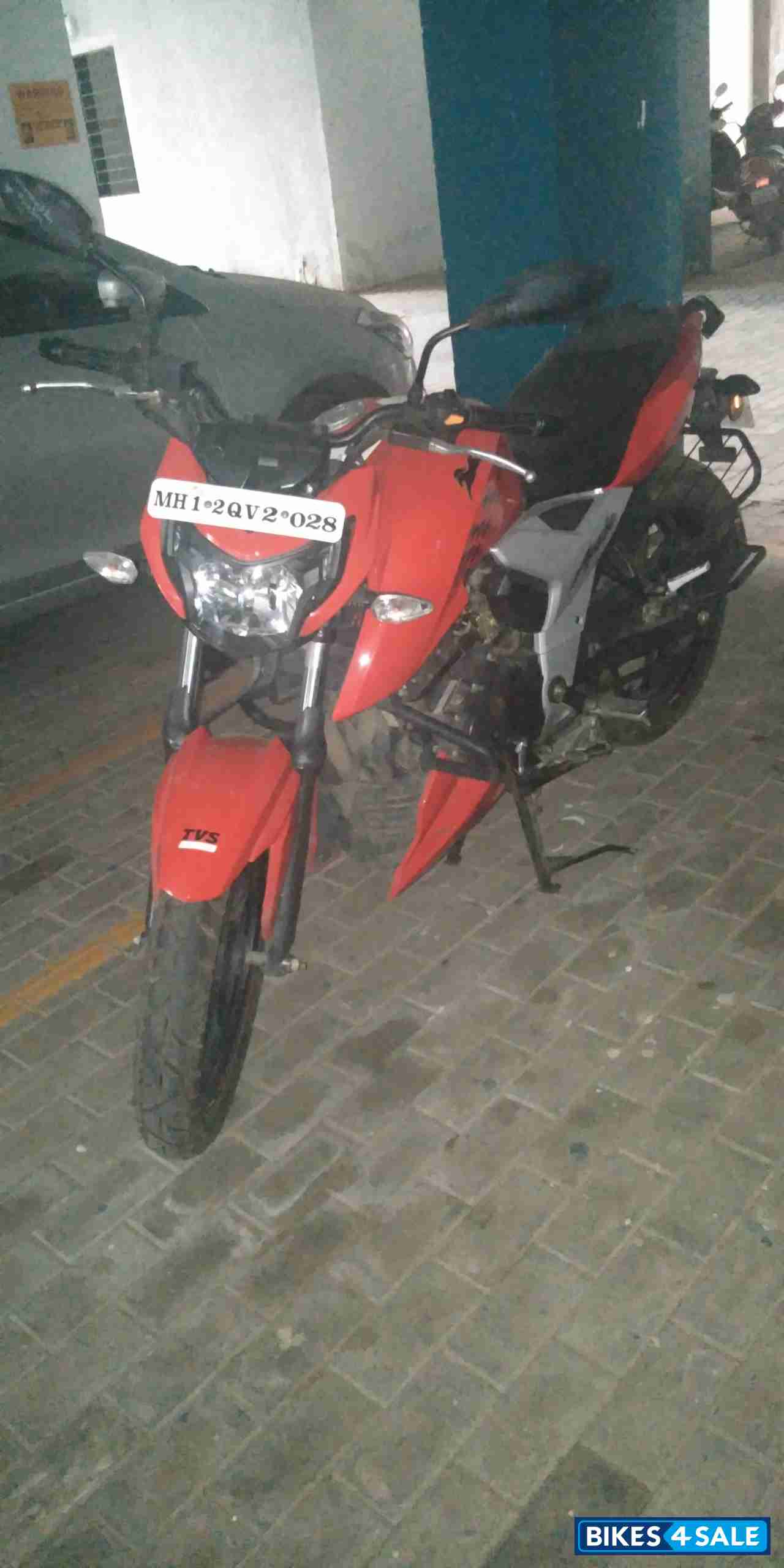 TVS Apache RTR 160 4V