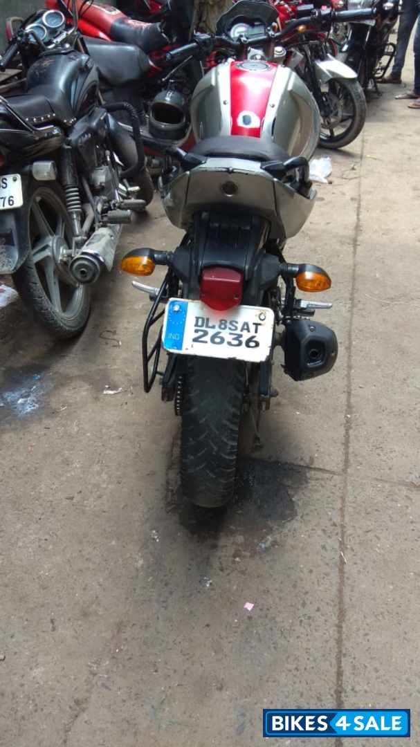 Red Yamaha FZ-S Red Yamaha FZ-S