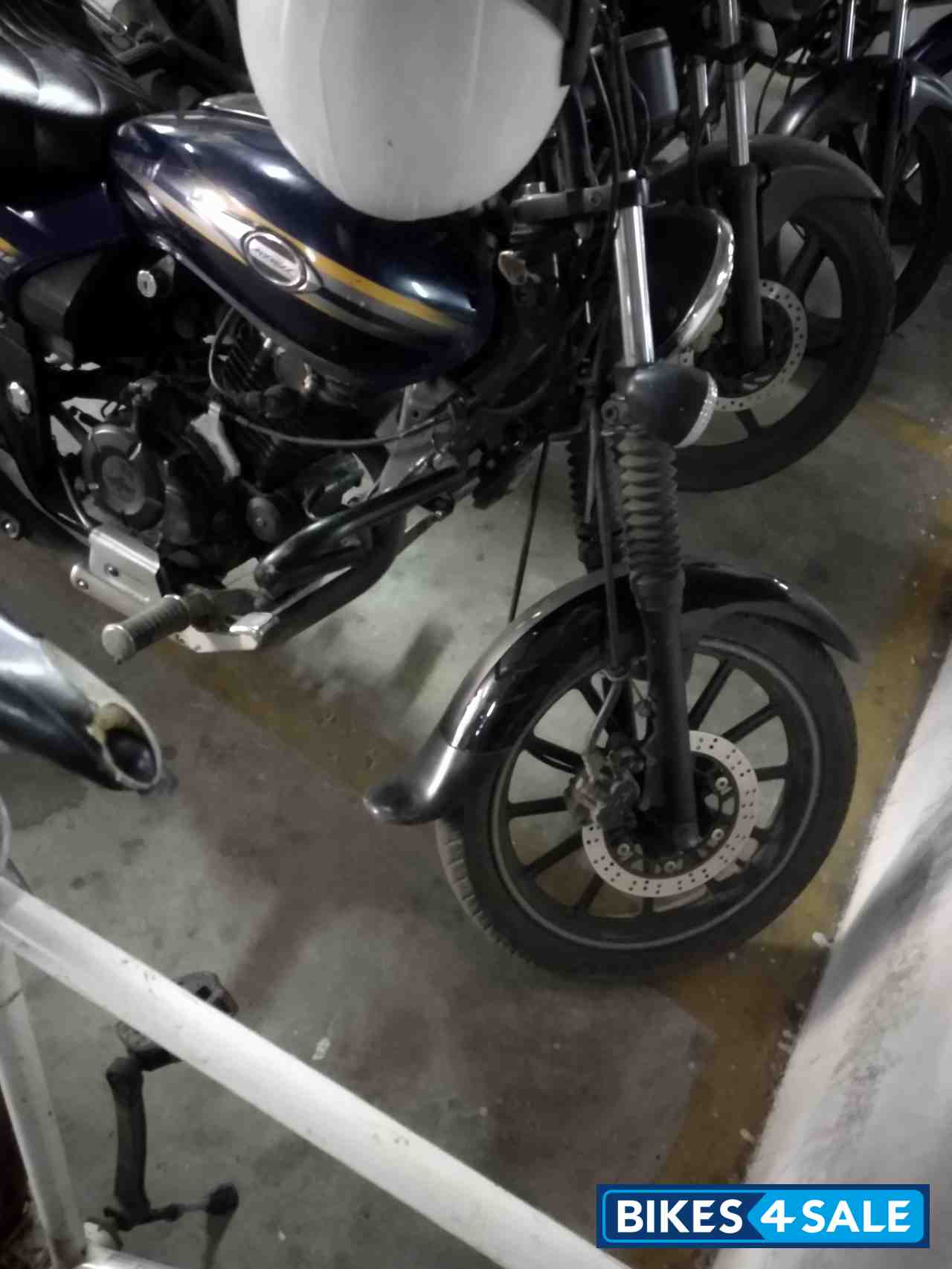 Bajaj Avenger Street 150