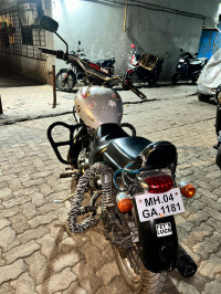 Customised Royal Enfield Thunderbird 350