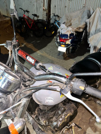 Customised Royal Enfield Thunderbird 350