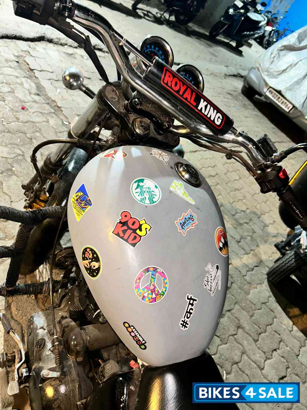 Customised Royal Enfield Thunderbird 350