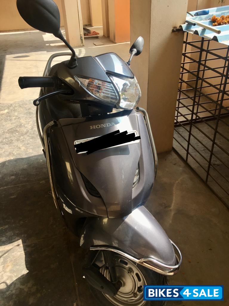 Grey Honda Activa