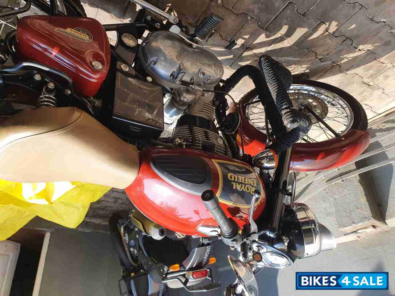 Used 2016 model Royal Enfield Classic 350 Redditch Red for sale in Ernakulam. ID 251127