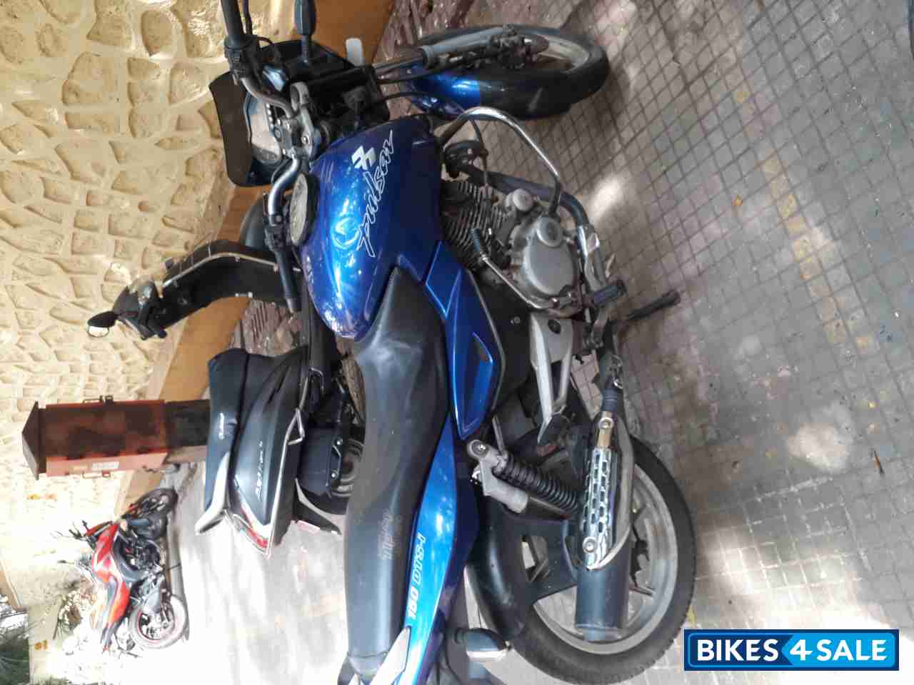Blue Bajaj Pulsar 150 DTSi