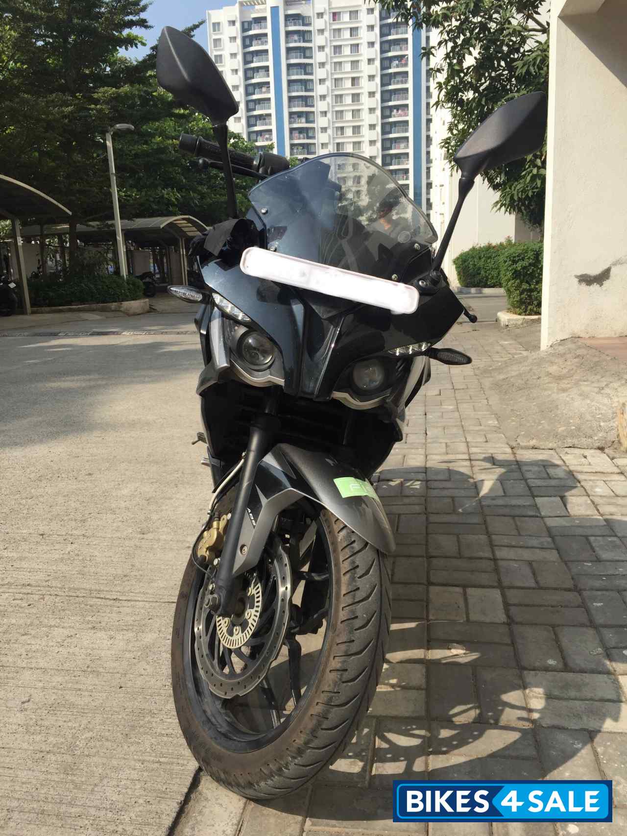 Graphite Black Bajaj Pulsar RS 200 ABS