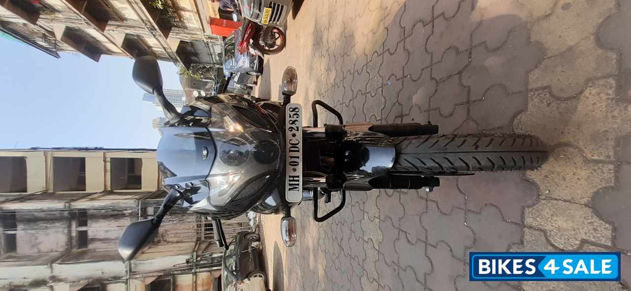 Black Bajaj Pulsar 220 DTSFi