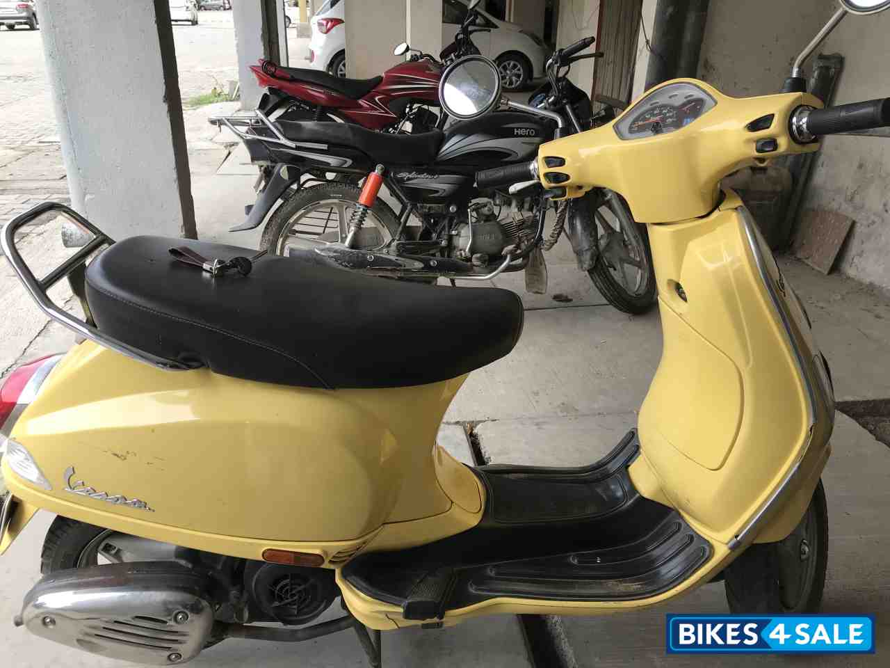 Vespa VX 125