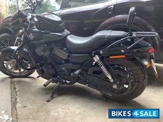 Black Harley Davidson Street 750
