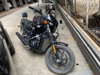 Black Harley Davidson Street 750