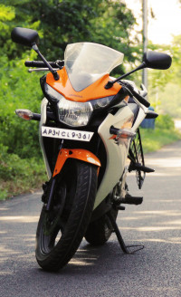 Honda CBR 150R  Model