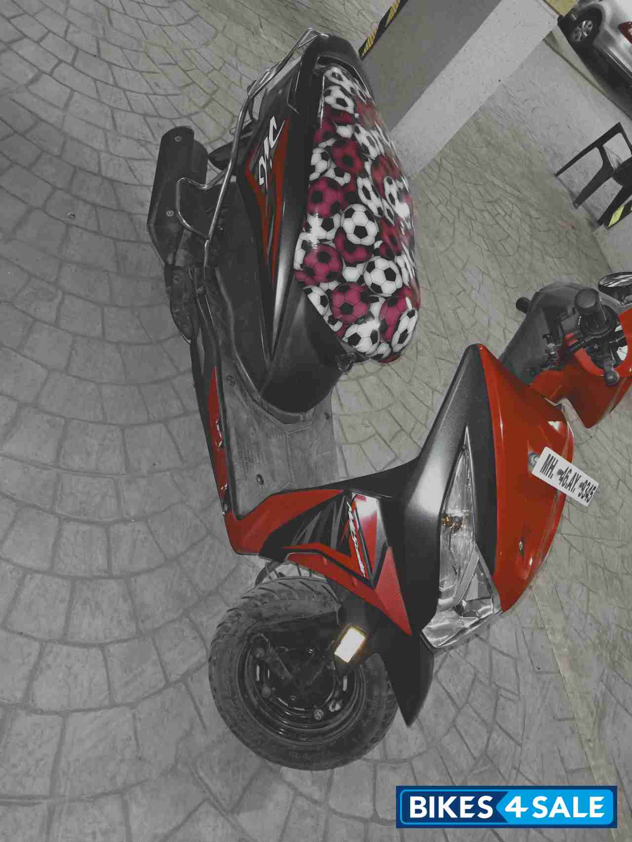 Black And Red Honda Dio