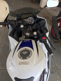 White Blue Yamaha YZF R15 V2