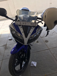 White Blue Yamaha YZF R15 V2