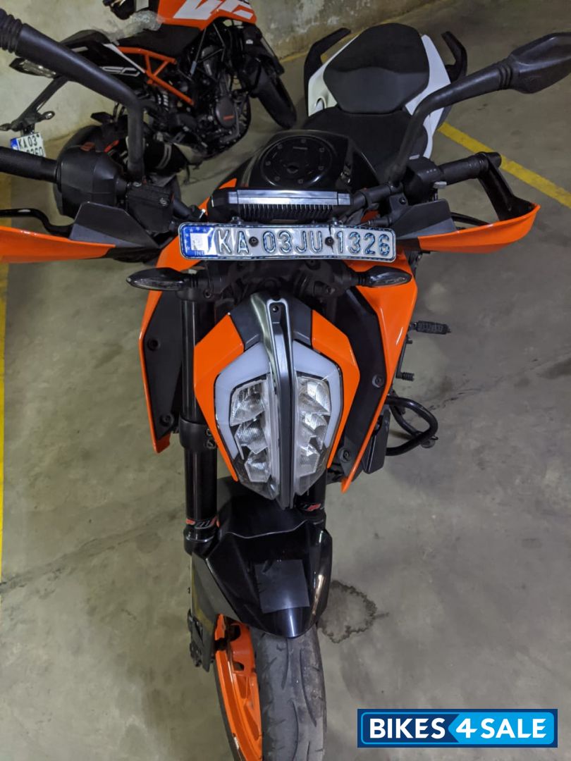 Orange KTM Duke 390 Orange KTM Duke 390