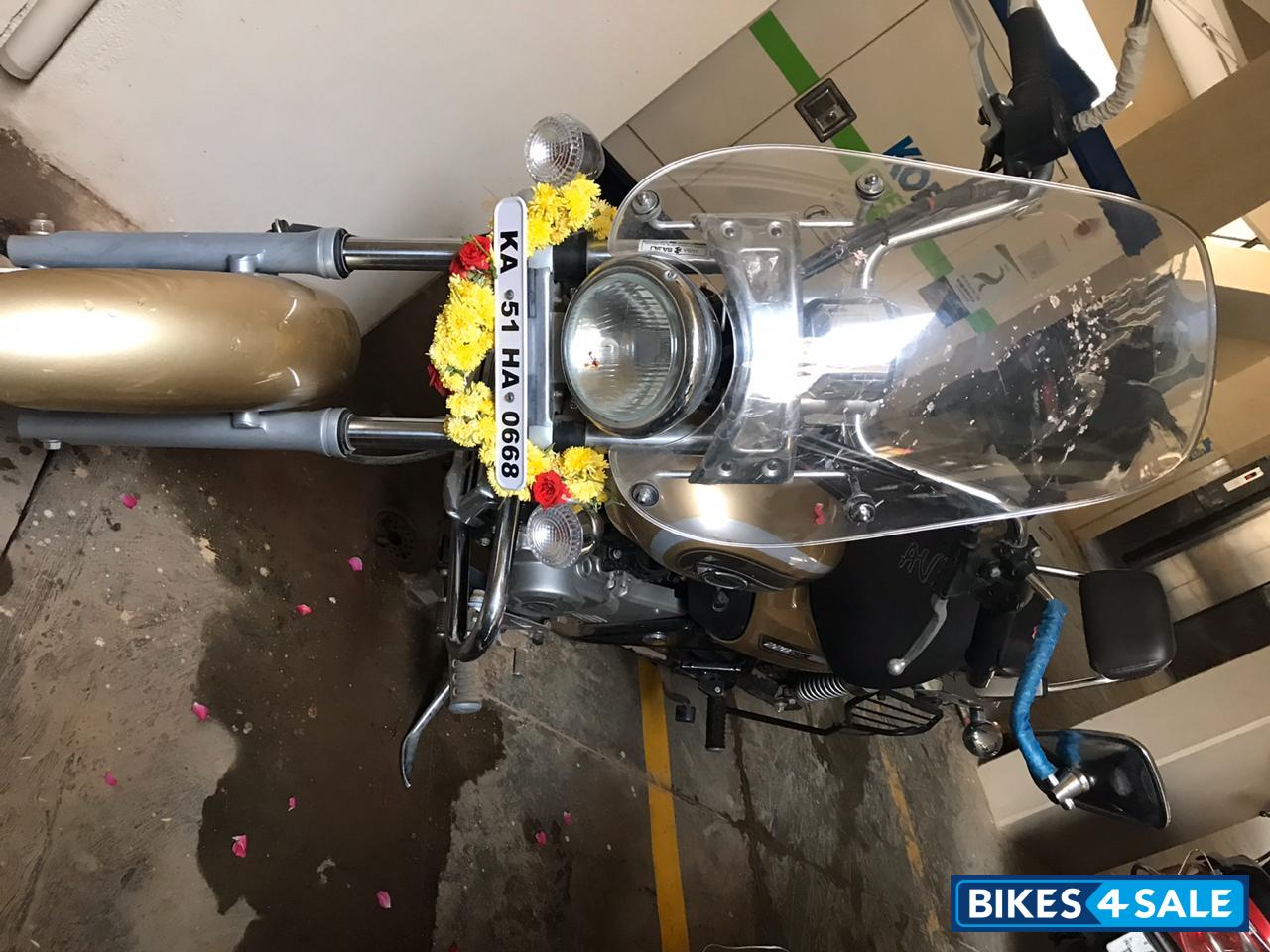 Bajaj Avenger Cruise 220 Bajaj Avenger Cruise 220