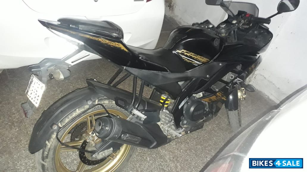 Black Gold Yamaha YZF R15 V2