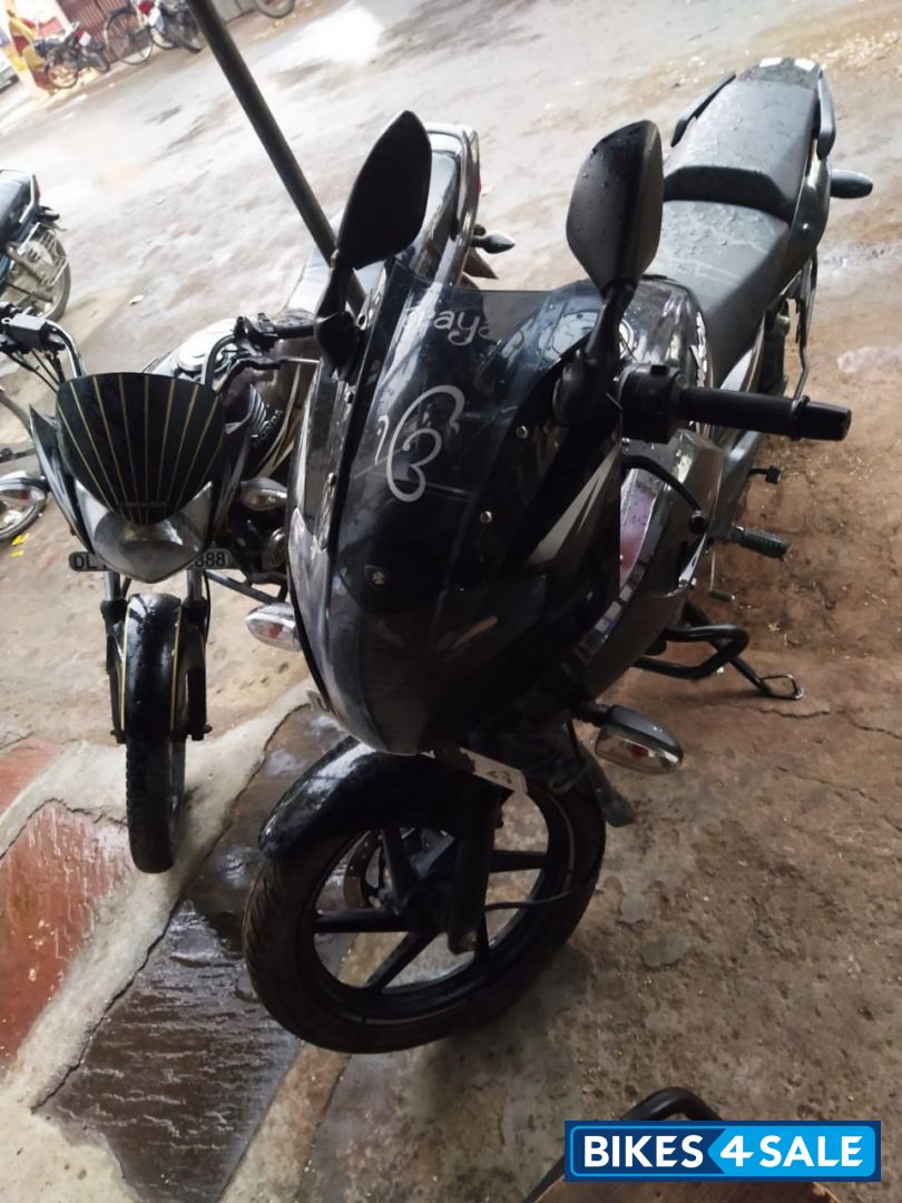 Bajaj Pulsar 220 DTSFi