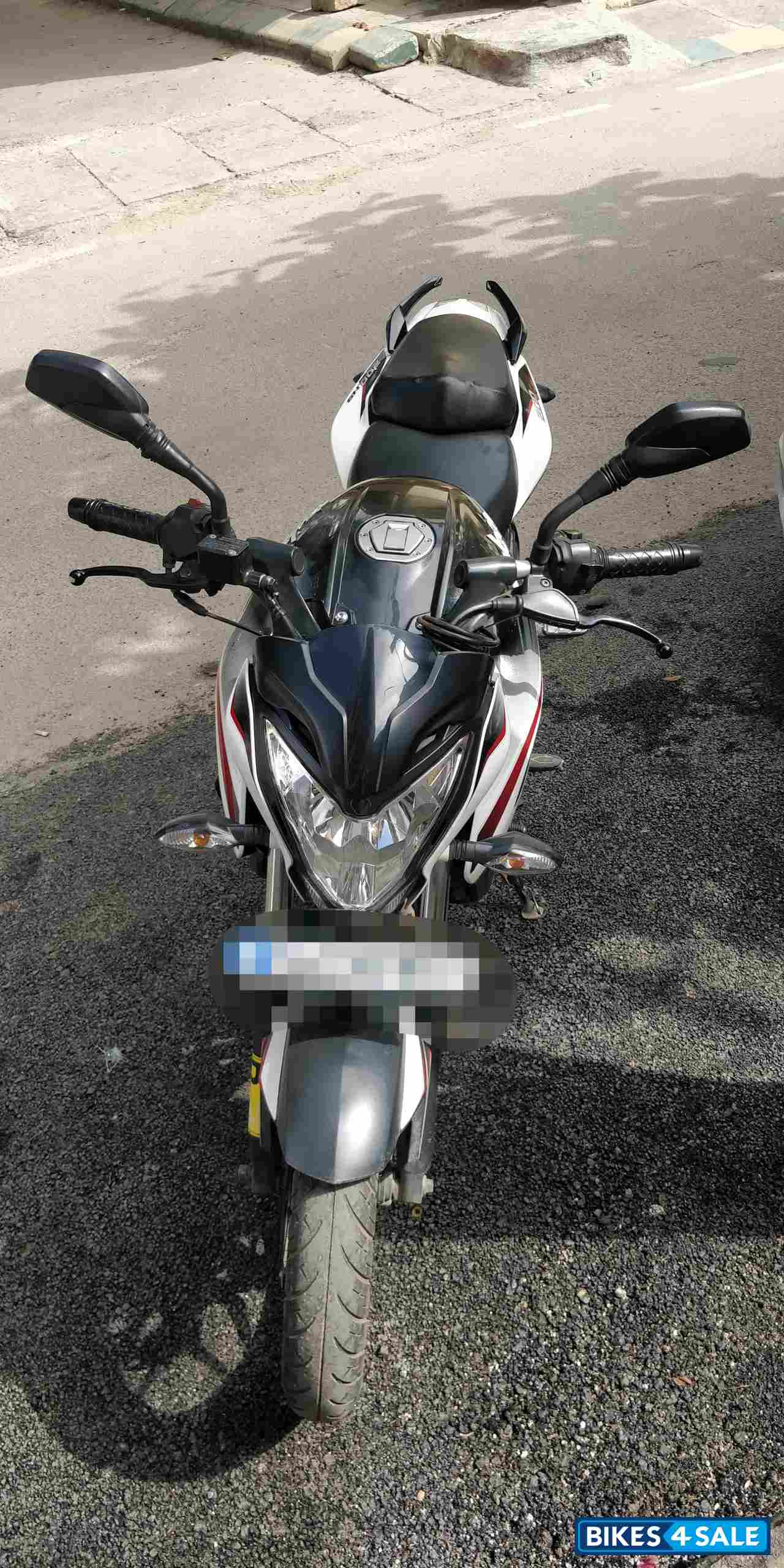 Bajaj Pulsar 200 NS
