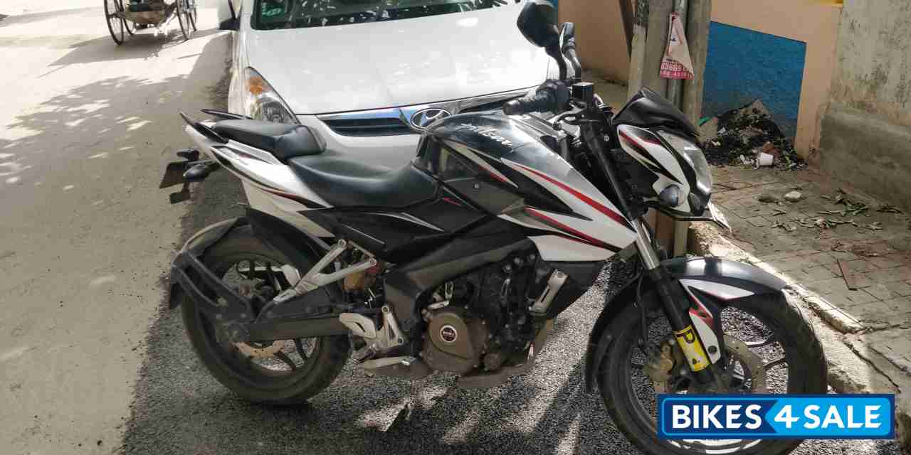 Bajaj Pulsar 200 NS