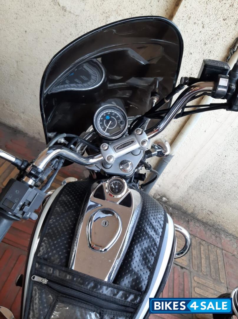 Bajaj Avenger Cruise 220