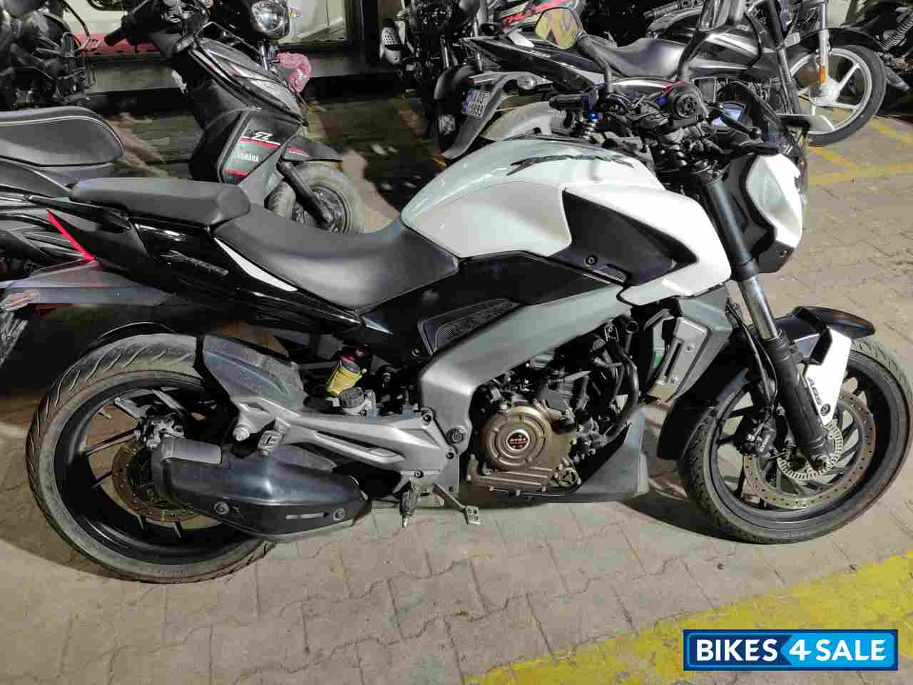 Bajaj Dominar 400 Disc