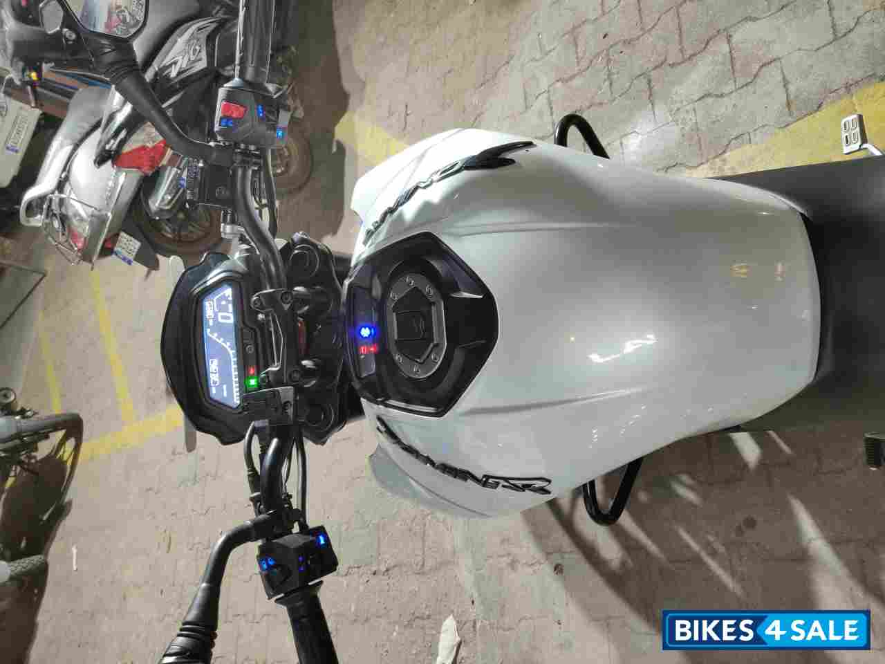 Bajaj Dominar 400 Disc