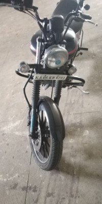 Bajaj Avenger Street 220 2017 Model