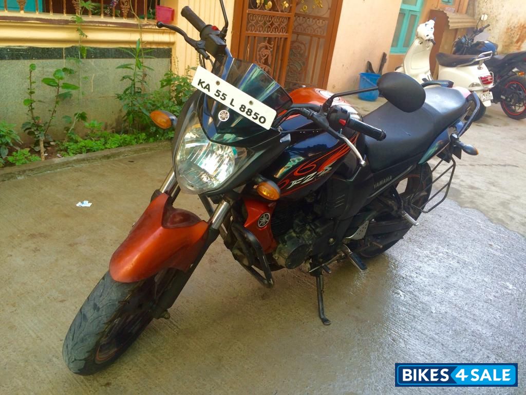 Yamaha FZ-S