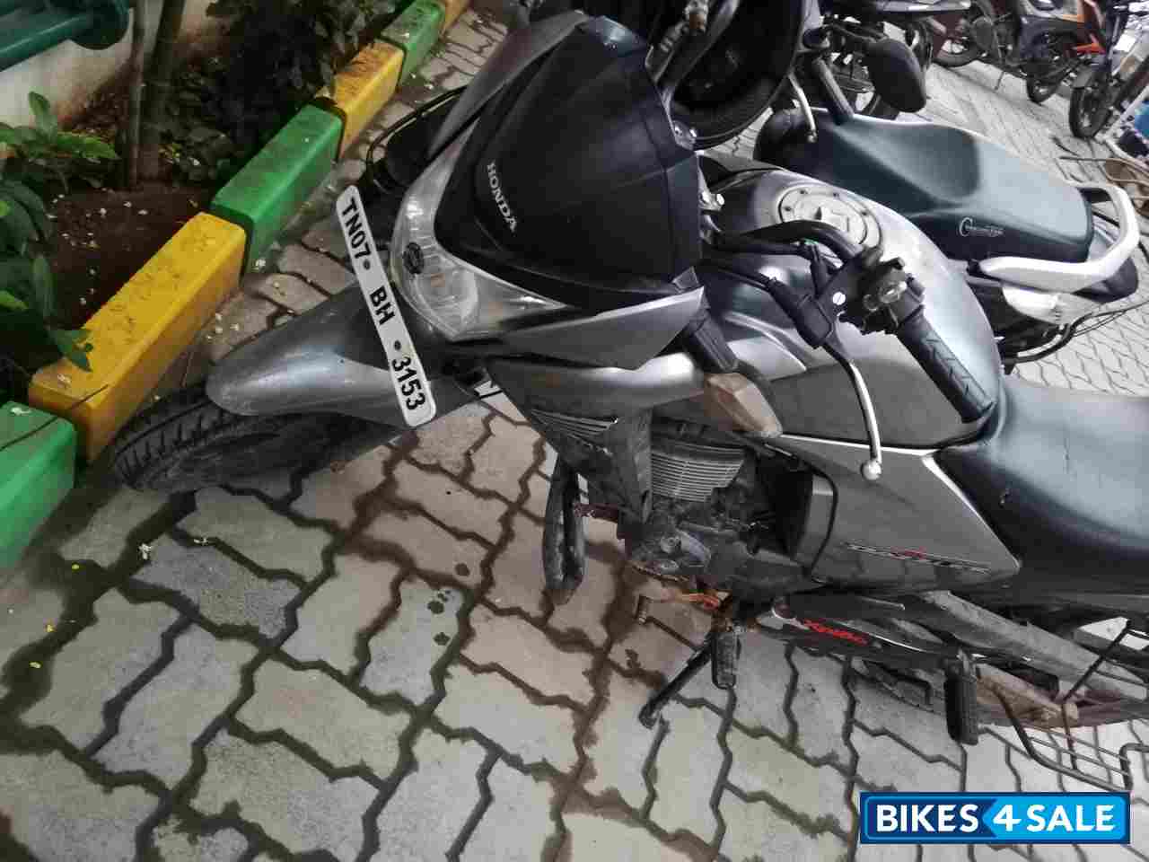 Honda Unicorn Dazzler