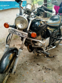 Bajaj Avenger 200 DTS-i