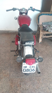 Red Royal Enfield Bullet Electra Twinspark