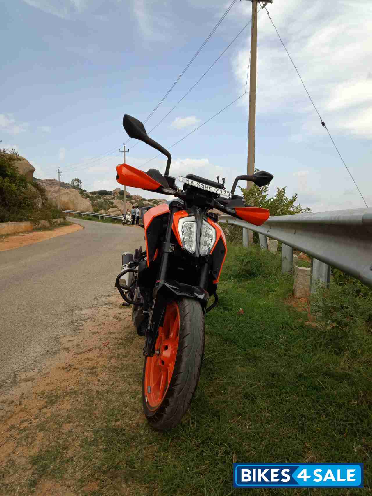 Orange KTM Duke 390