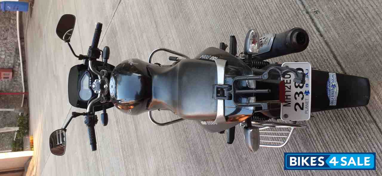 Black Bajaj Pulsar 150 Classic