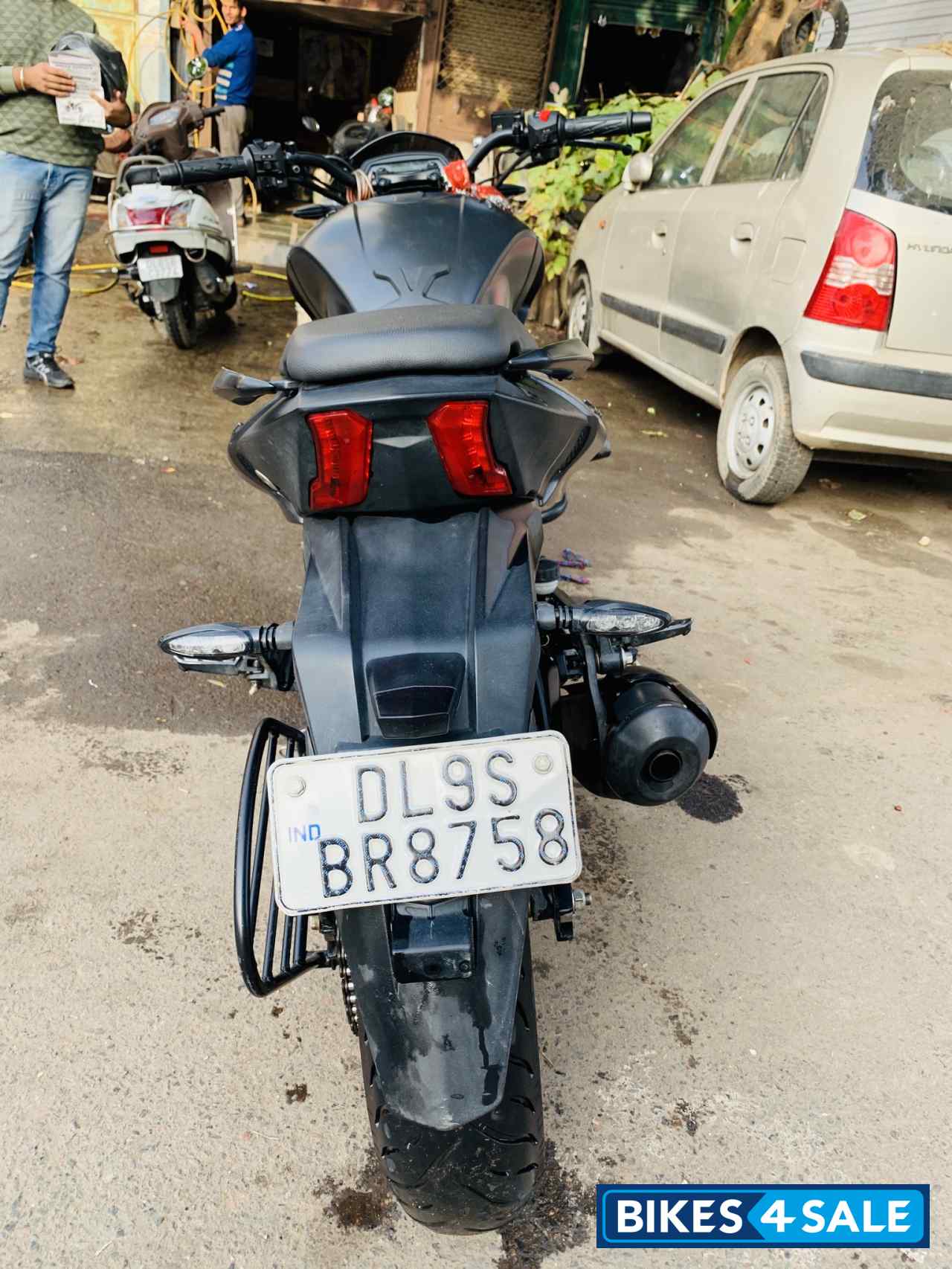 Bajaj Dominar 400 Disc