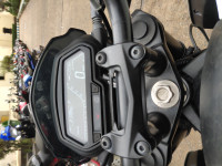 White Bajaj Dominar 400 Disc