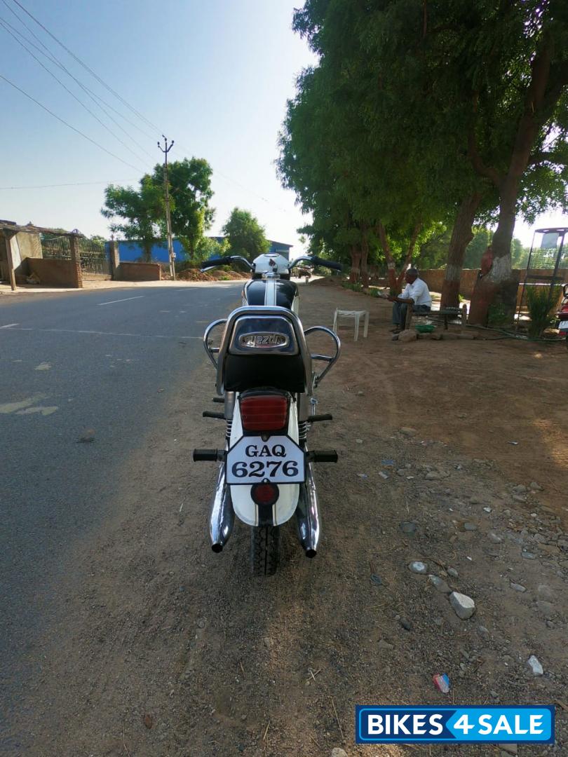 Ideal Jawa Yezdi Classic