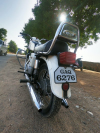 Ideal Jawa Yezdi Classic