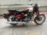 Maroon Royal Enfield Classic 500