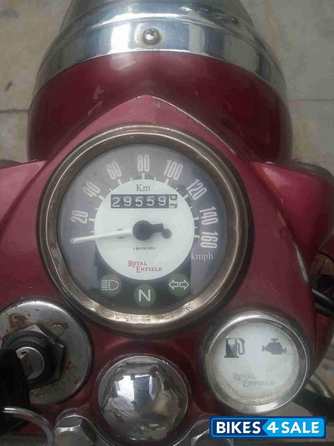 Maroon Royal Enfield Classic 500