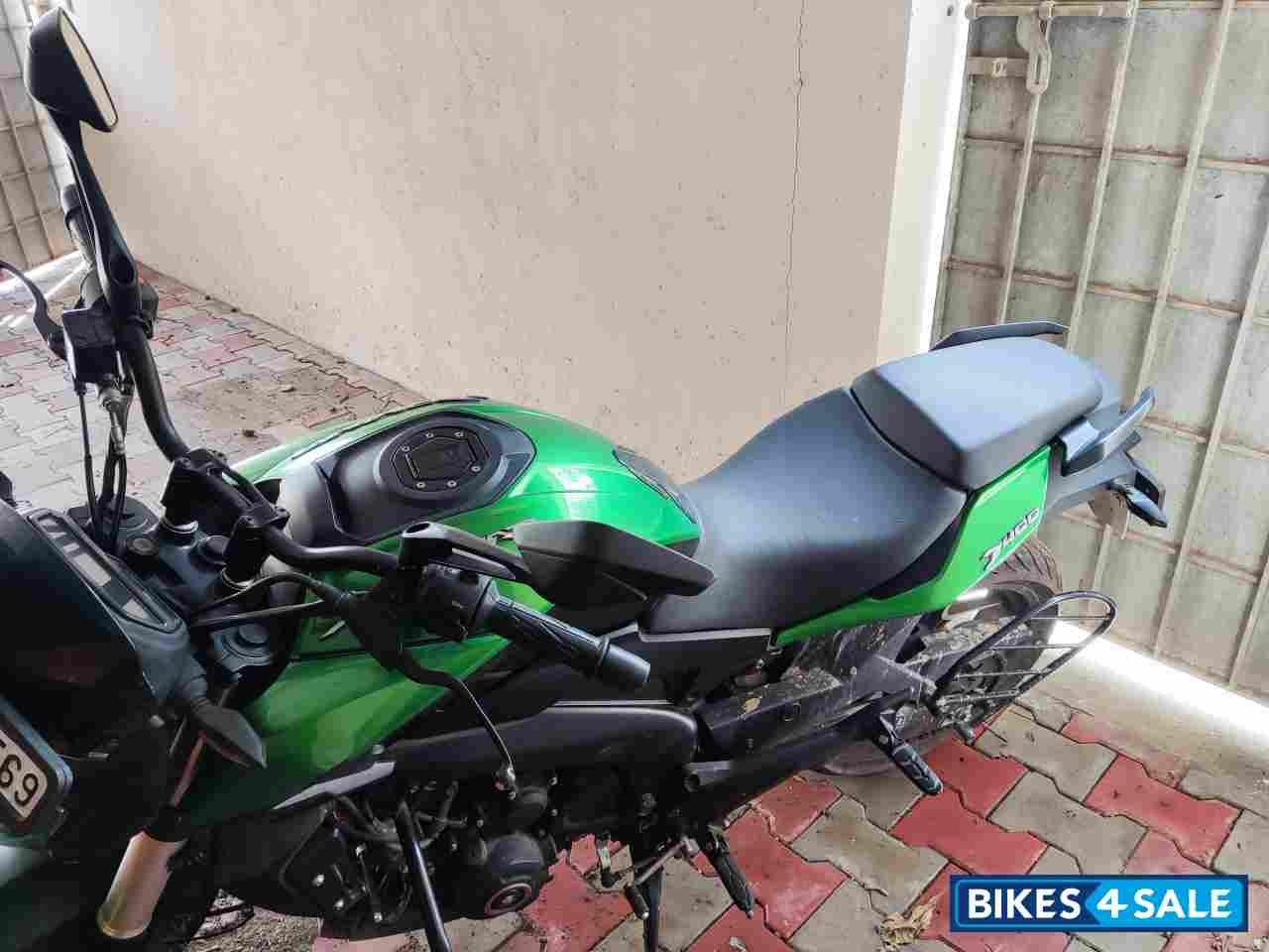 Green Bajaj Dominar 400 ABS BS6