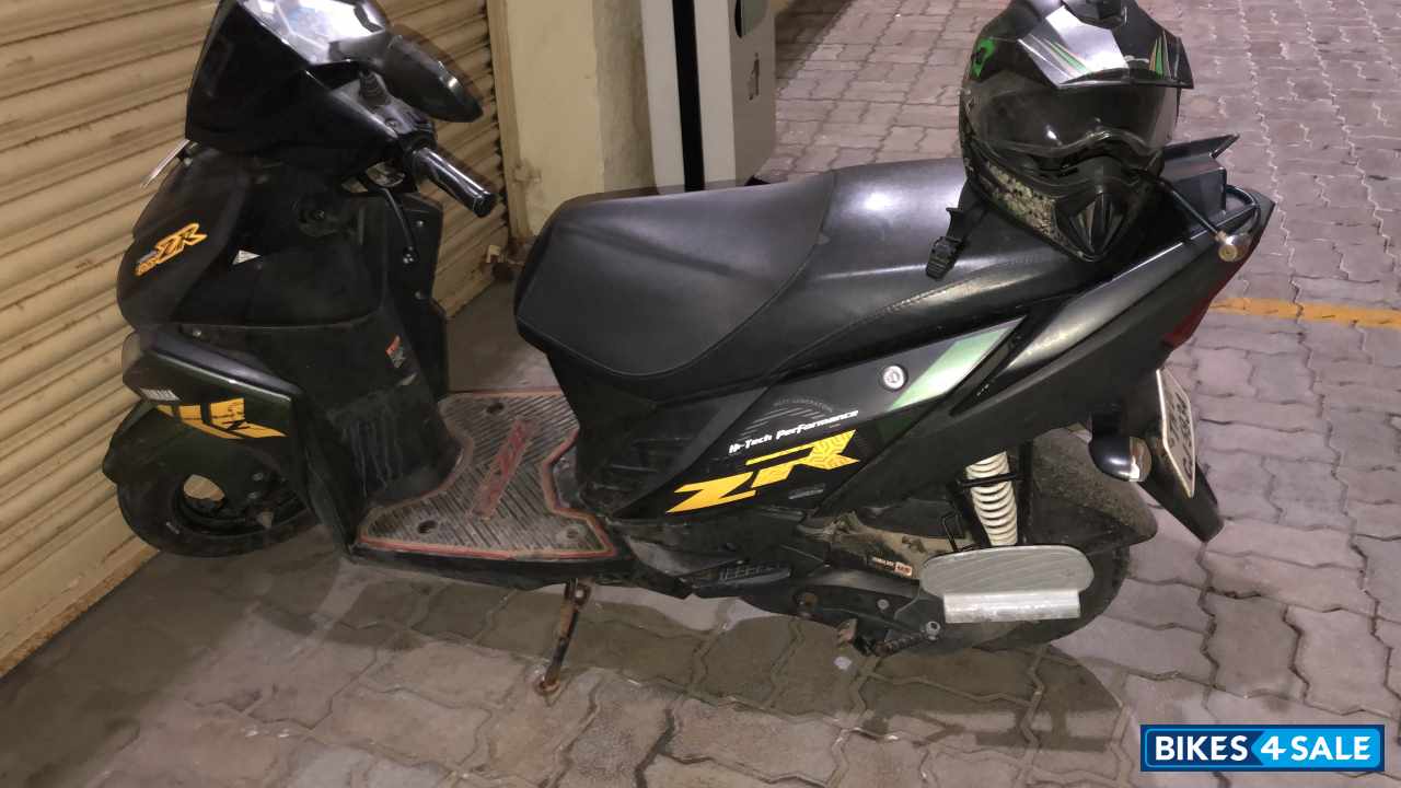 Green Yamaha Cygnus Ray ZR