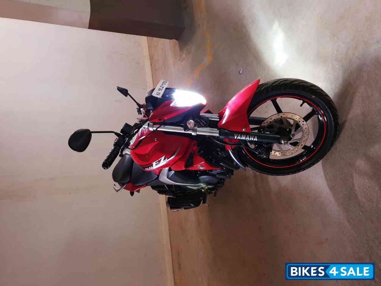 Red Yamaha FZ-S FI V2 Red Yamaha FZ-S FI V2