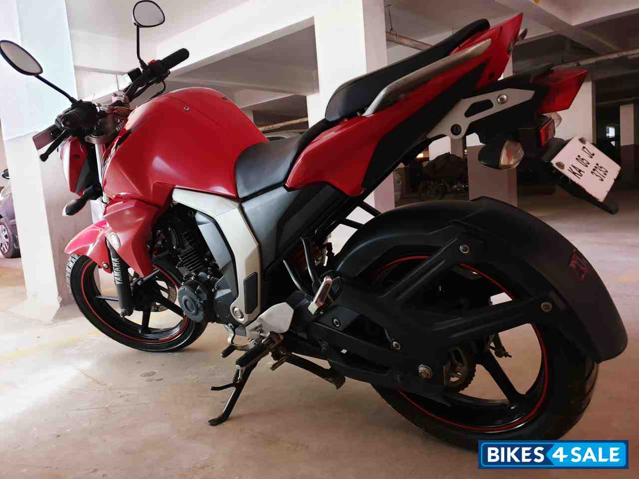 Red Yamaha FZ-S FI V2 Red Yamaha FZ-S FI V2