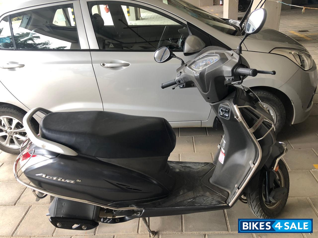 Grey Honda Activa 5G